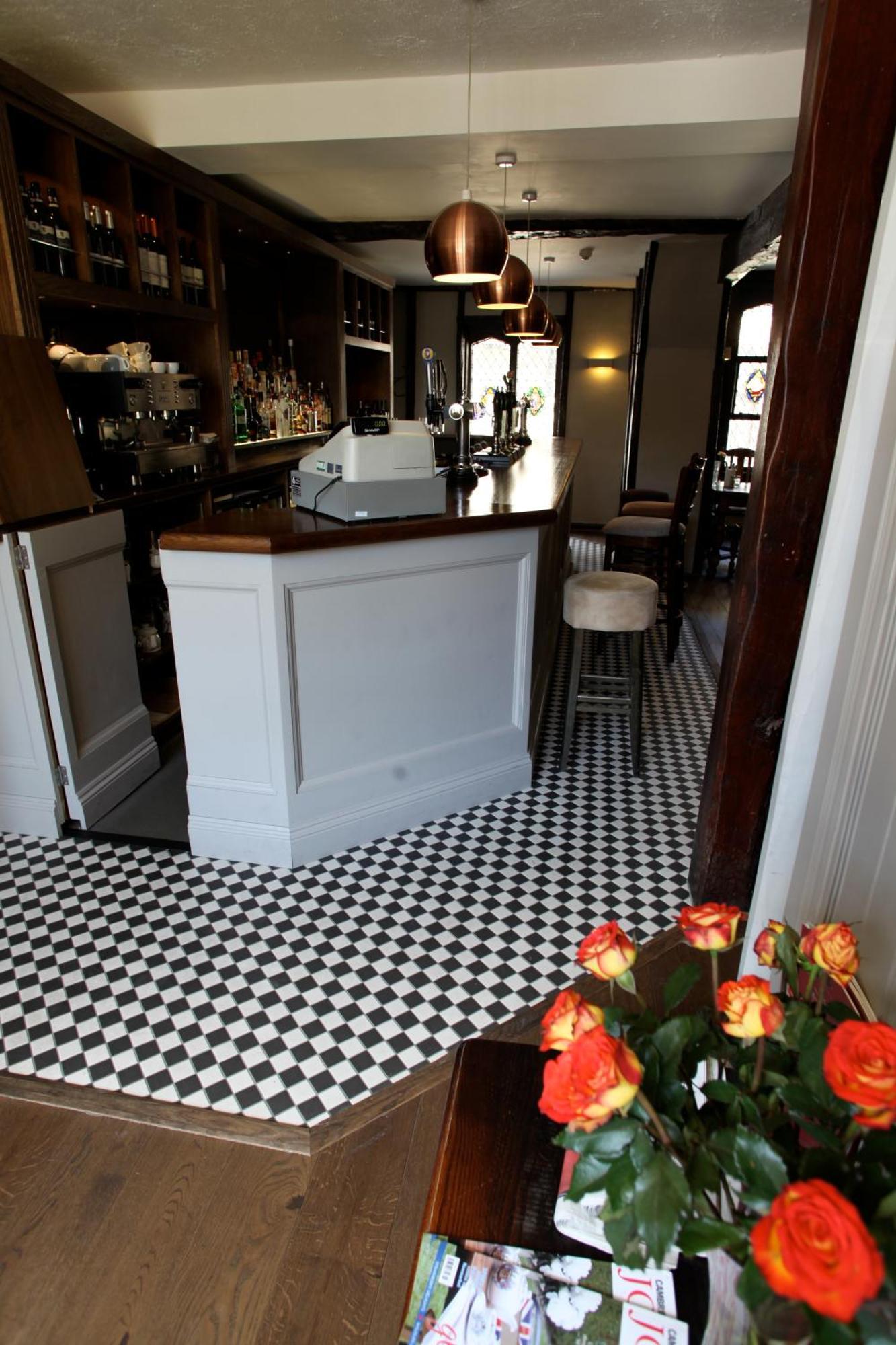 Old Bull Inn Royston  Εξωτερικό φωτογραφία