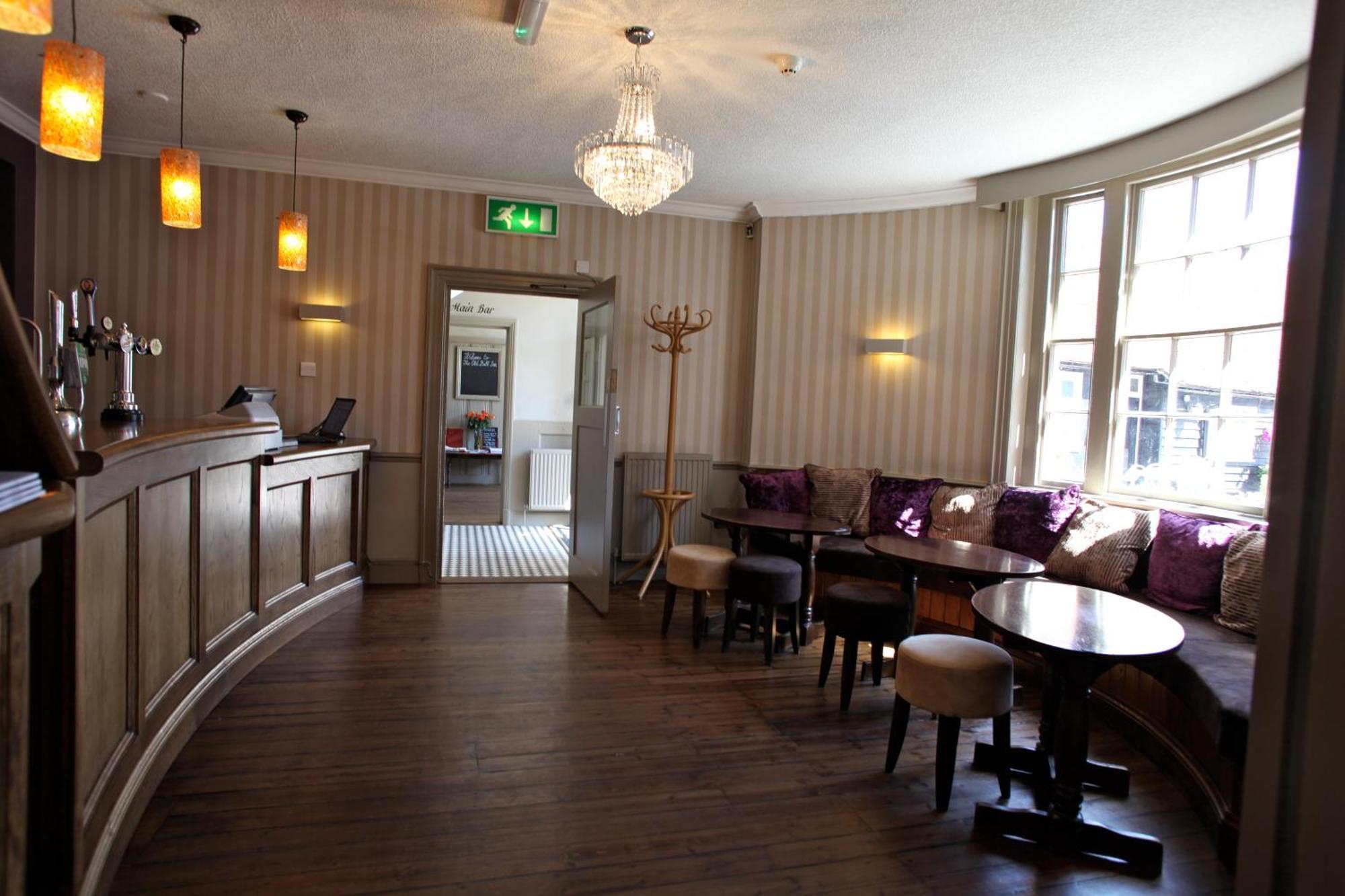 Old Bull Inn Royston  Εξωτερικό φωτογραφία