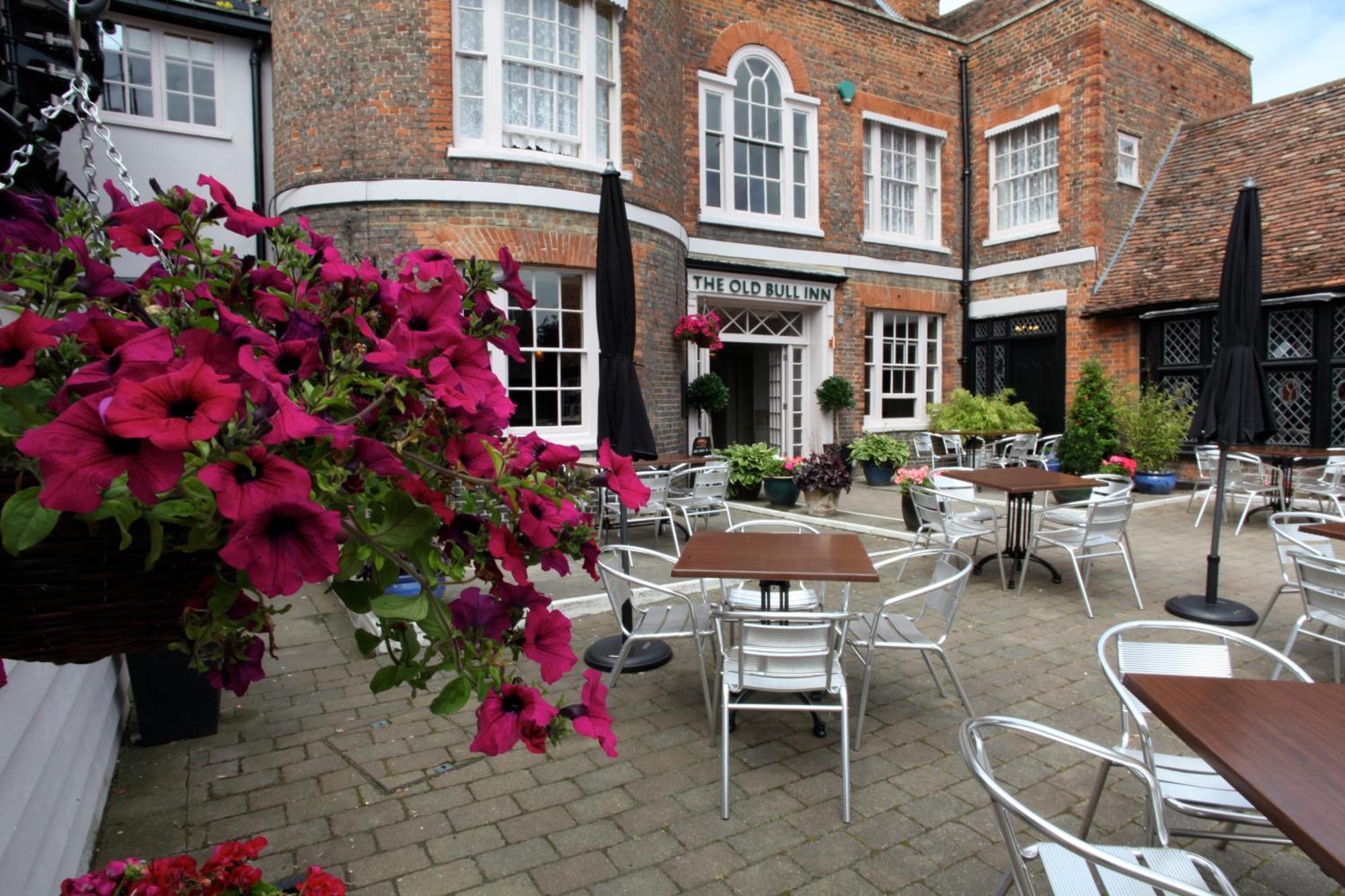 Old Bull Inn Royston  Εξωτερικό φωτογραφία
